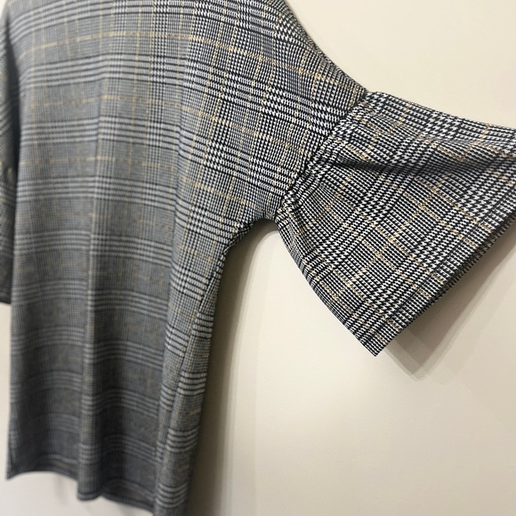 Fine plaid Zara Trafaluc bell sleeve mini dress. - Picture 2 of 5